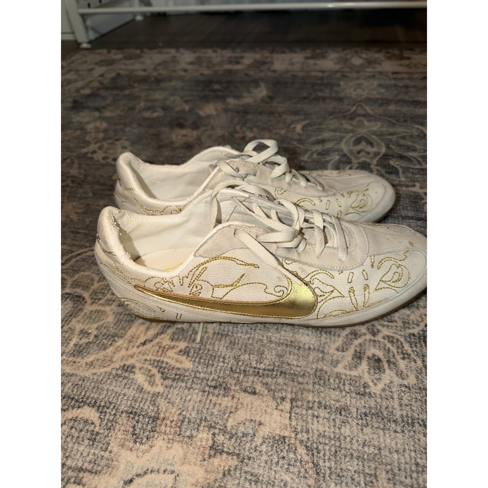 Nike 316415-171 Possession Gold Cream Indoor Soccer Shoes Women Vintage Y2K